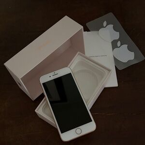 Apple iPhone 8 - Rose Gold 64gb. AT&T unlocked
